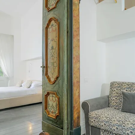 Palazzo Murat 5*
